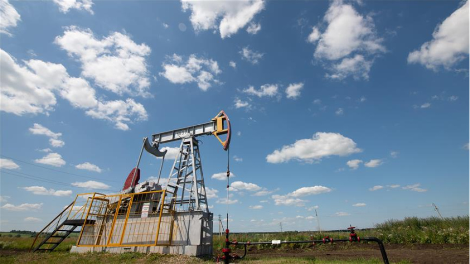 Brent petrol sert düştü