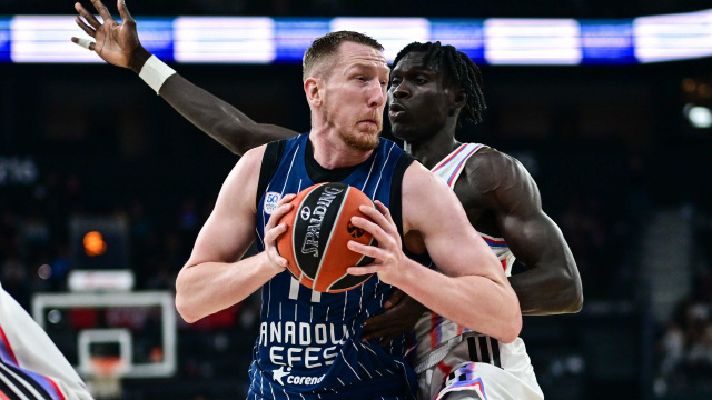 Anadolu Efes'te ayrılık!