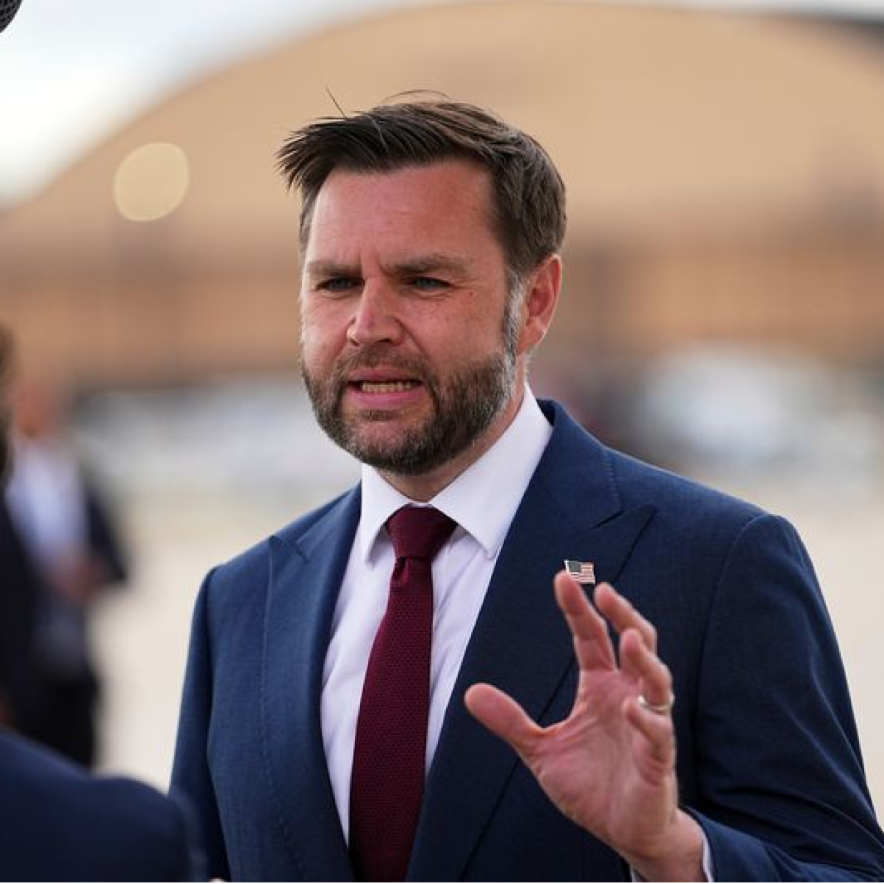 Vance: İmza törenine Kalibaf ve Arakçi katılacak