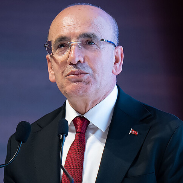 Türkiye'yi küresel bir üretim merkezi haline getirmek için çalışmalarımıza devam ediyoruz"