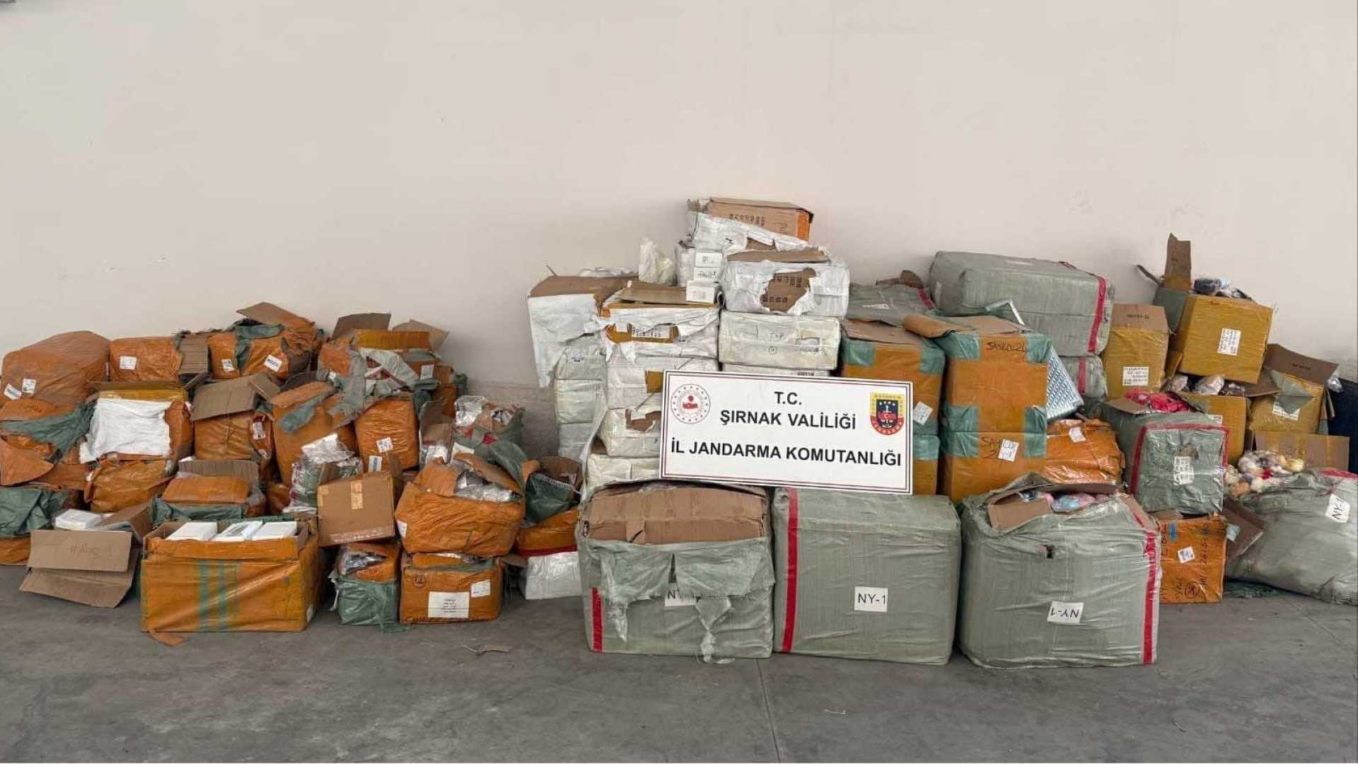 Şırnak'ta 103 Şüpheliye Adli İşlem: Kaçakçılık Operasyonu