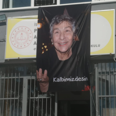 Zülal Hoca şiirlerle şarkılarla anıldı