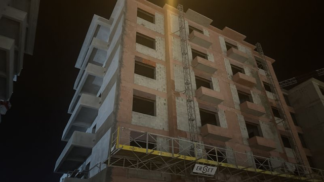 İnşaatın 6. katından düşen işçi öldü