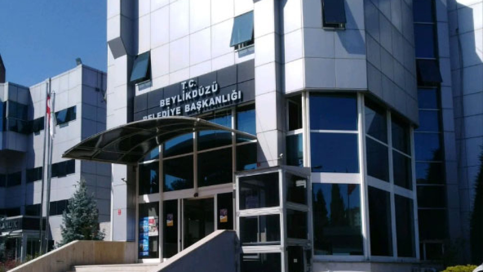 Beylikdüzü Belediyesi'ne operasyon: 27 gözaltı