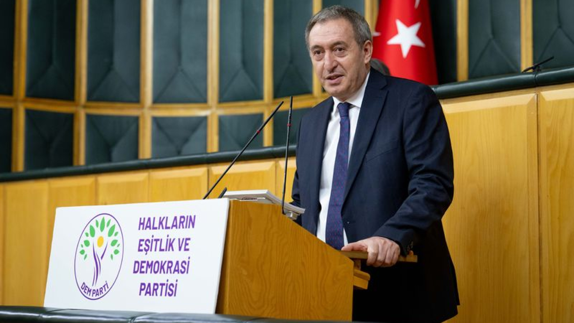 DEM Parti Eş Genel Başkanı Bakırhan: Çerçeve yasa çıkarılmalı