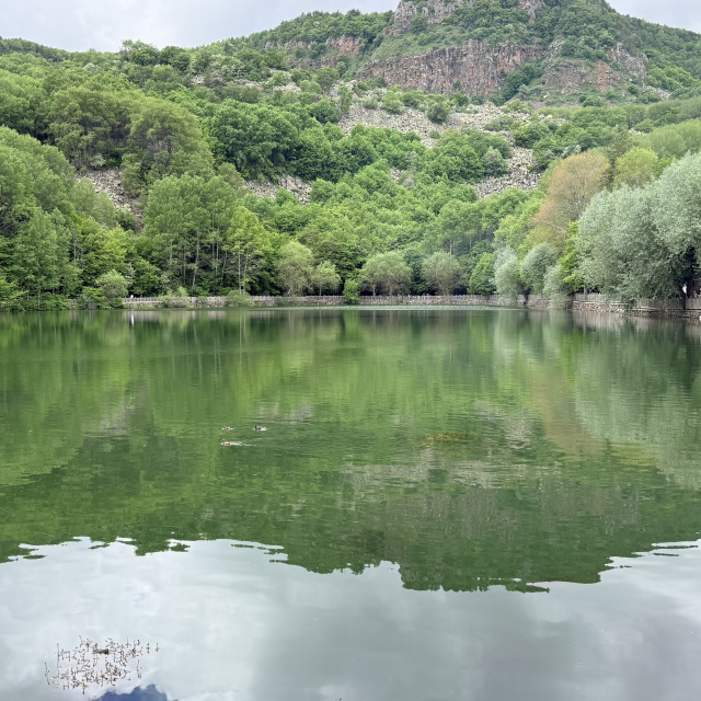 Doğanın tonları eşliğinde ziyaretçilerini ağırlıyor