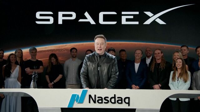 SpaceX, Amazon'ı geride bıraktı