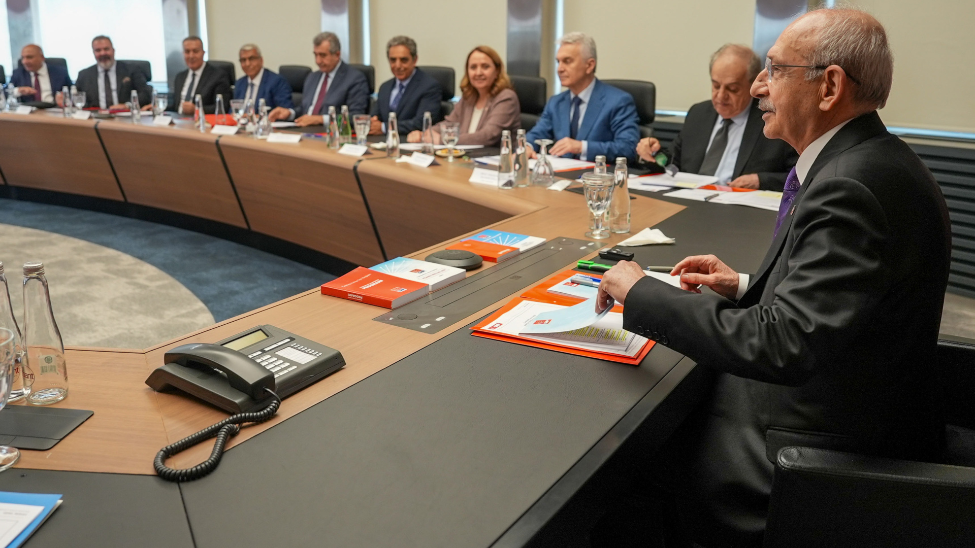 CHP'de kritik MYK toplantısı: Yeni ihraç listeleri ve 3 il başkanı değişimi masada