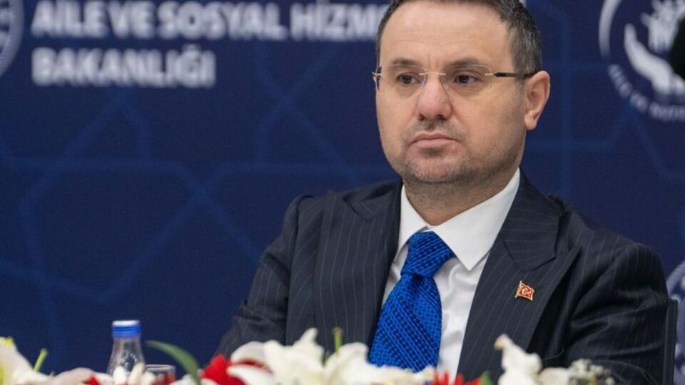 "En büyük sorun gençlerin uyuşturucuya bulaşması"