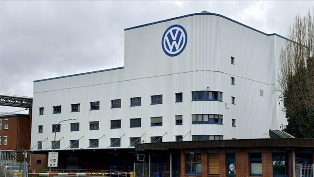 Volkswagen'de daralma sinyali