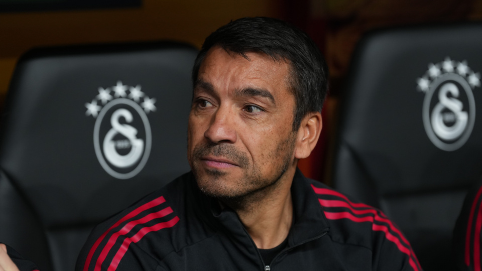 Van Bronckhorst yeniden Feyenoord'da!
