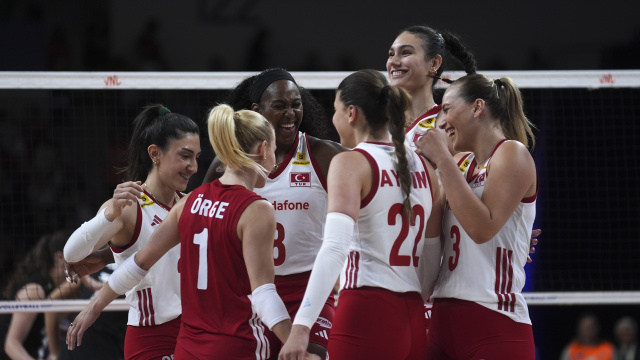 Filenin Sultanları, Belçika'ya set vermedi!