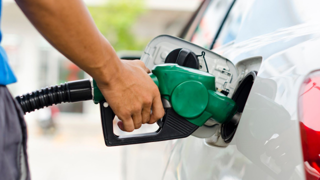 Benzine indirim geliyor
