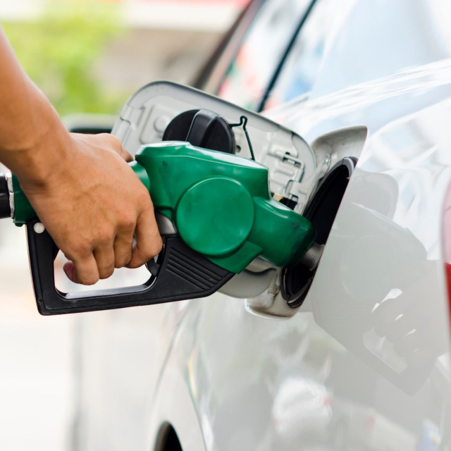 Benzine indirim geliyor