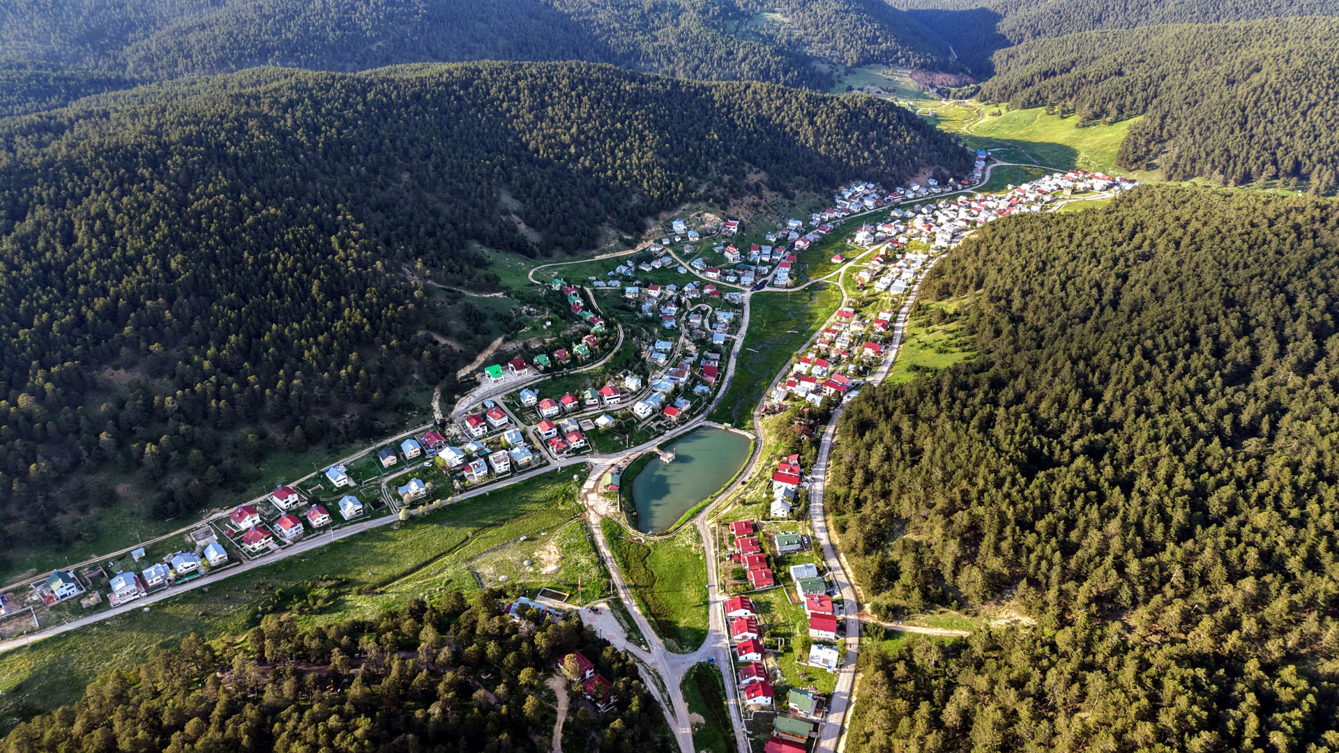 Doğanın tüm renkleri Sivas'ın akciğeri Eğriçimen'de buluştu