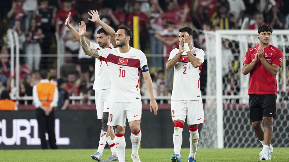 Paraguay ile ilk randevu!