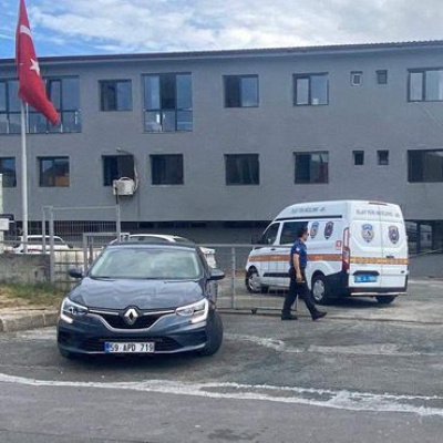 Fabrikada kanlı kavga: 1 ölü, 1 yaralı!