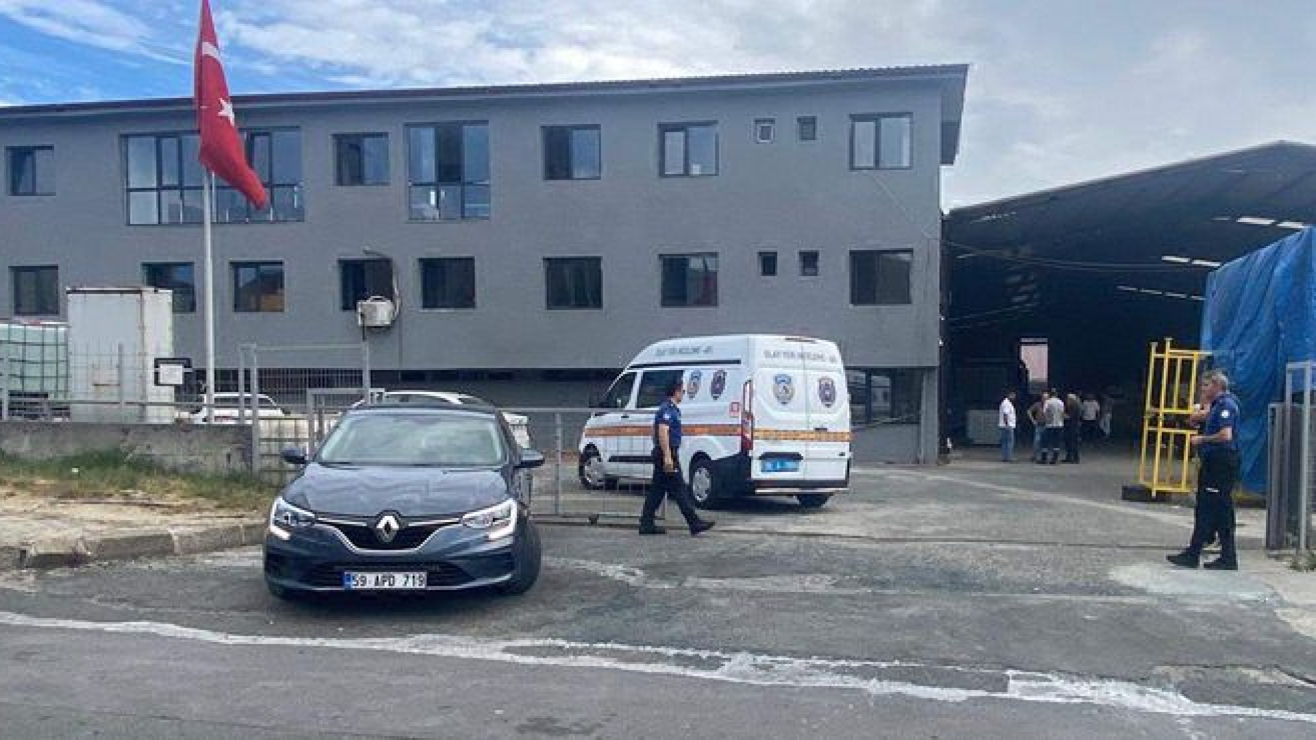 Tekirdağ'da fabrikada silahlı kavga: 1 ölü, 1 yaralı, 3 gözaltı