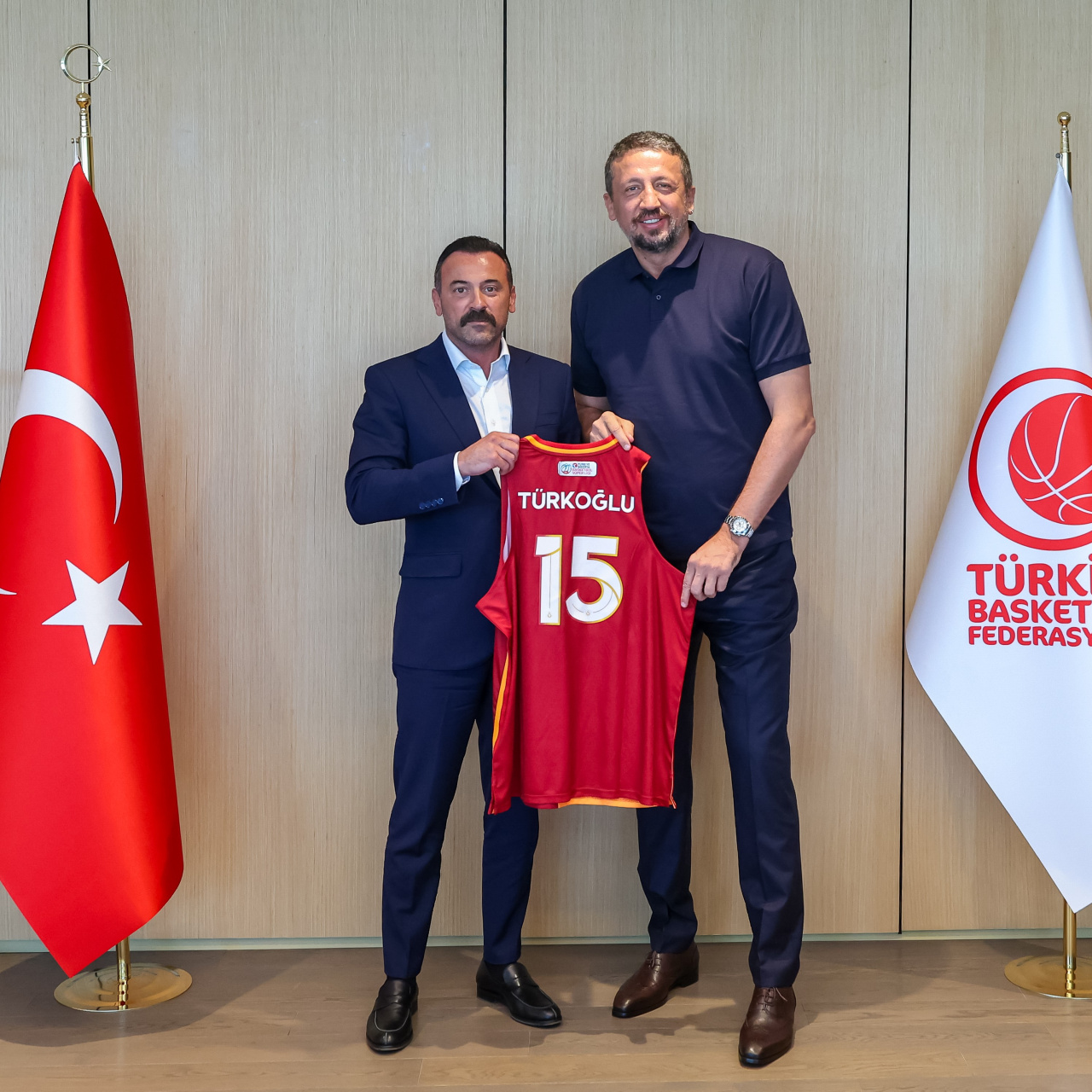 G.Saray'dan TBF'ye ziyaret