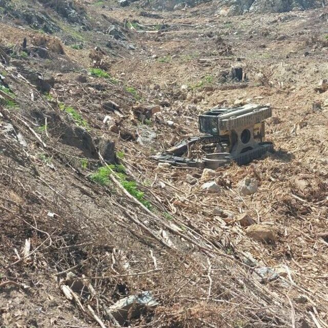 İş makinesi devrildi! Operatör hayatını kaybetti