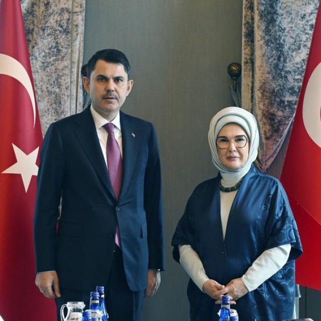 Emine Erdoğan, Bakan Kurum'u kabul etti