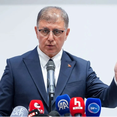 Cemil Tugay CHP'den istifa etti