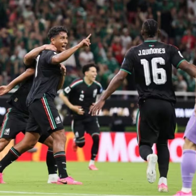 Güney Kore'yi 1-0 yenen Meksika üst tura yükseldi
