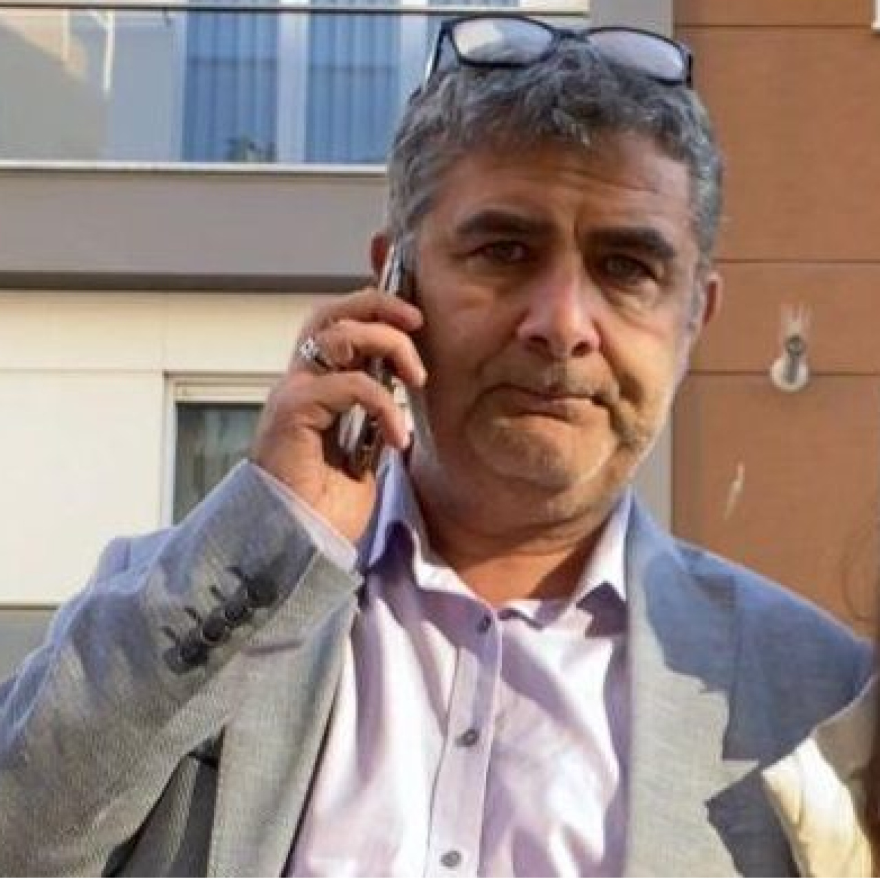 İstanbul'da Şaşırtıcı Kurtuluş: Resmi Düşürüldü, Operasyon Göz Kamaştırdı