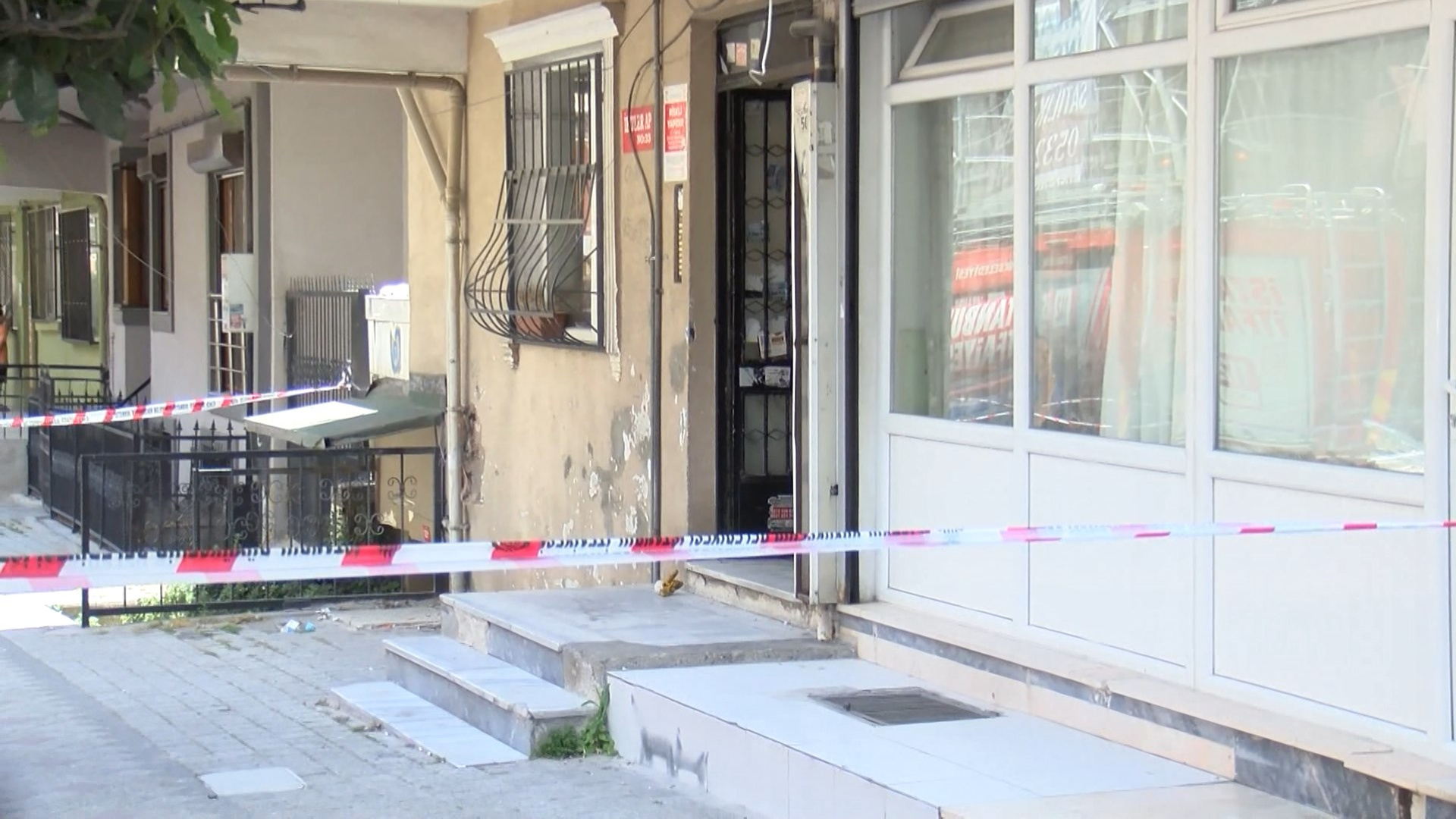 İstanbul Güngören'de doğal gaz borusu sökümünde patlama: 3 işçi yaralandı