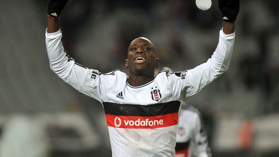 Demba Ba imzayı attı