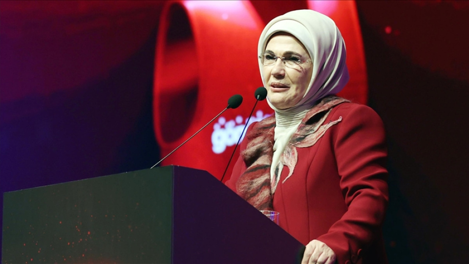 'Tüm öğrencilere yürekten başarılar'