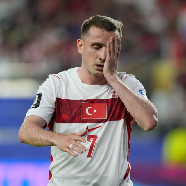 Dünya başımıza yıkıldı!