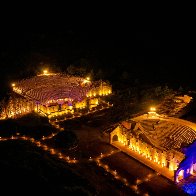 Patara Antik Kenti'nde gece tarihi yolculuk
