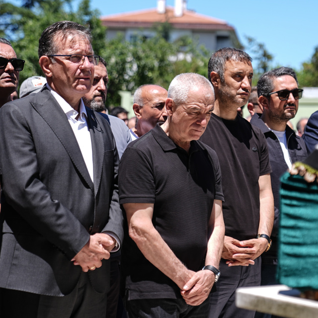Çalımbay'ın vefat eden annesinin cenaze namazı kılındı