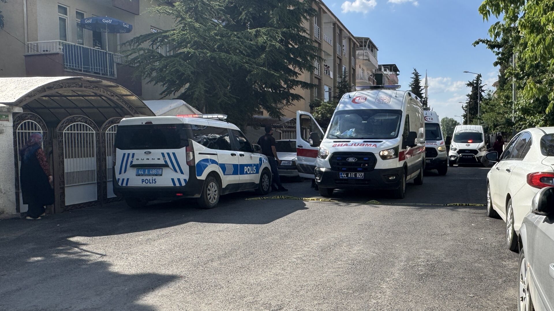 Malatya'da babadan korkunç cinayet: Kızını öldürüp, eşini ve diğer kızını yaraladı