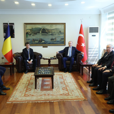 Cumhurbaşkanı Erdoğan, Romanya Cumhurbaşkanı ile görüştü