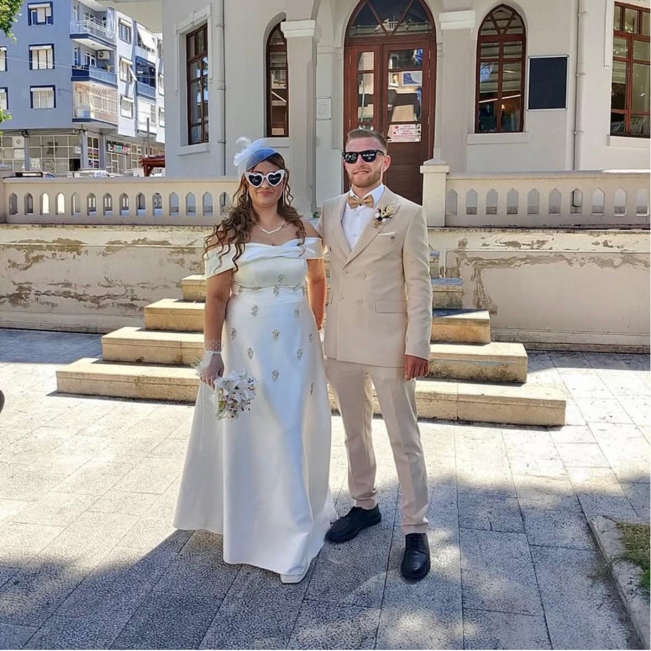 Denize atlayan damat hayatını kaybetti