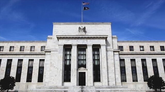 Sıkı Fed, güçlü dolar, gevşeyen altın