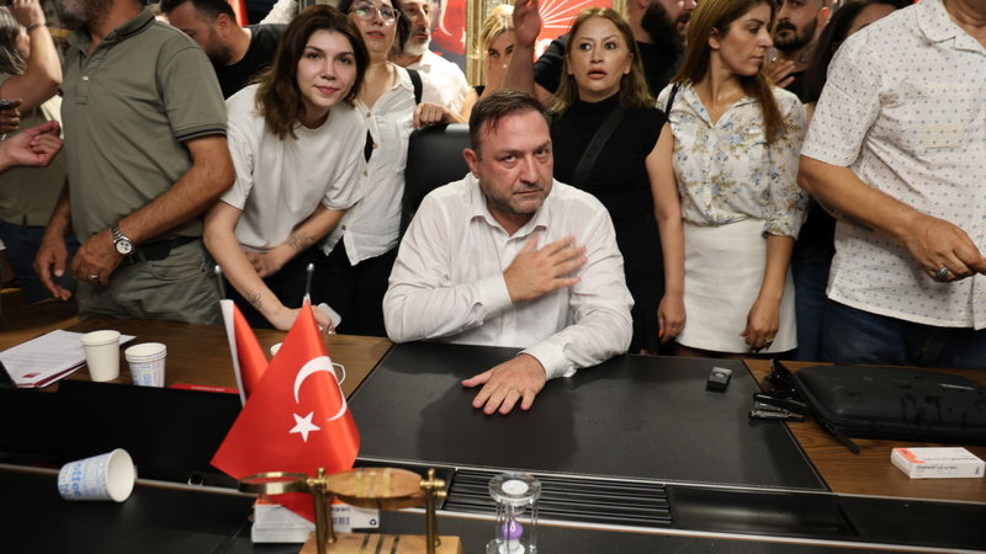 Utku Gümrükçü CHP İzmir İl Başkanlığı Görevine Başladı