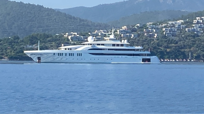 Mega yatlar Bodrum'a demir attı