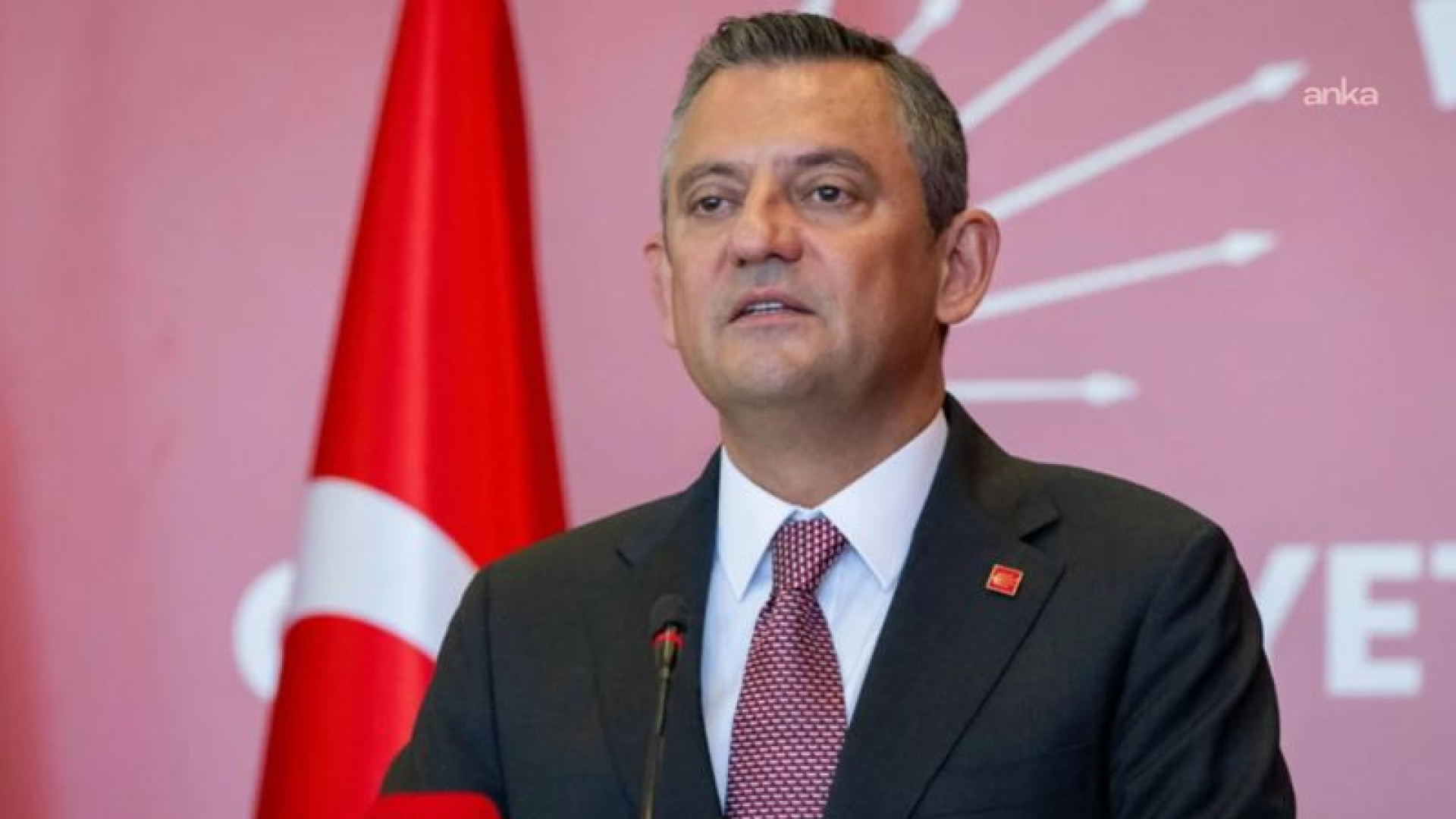 Özgür Özel MYK'yı topladı: Grup toplantı kararı netleşecek