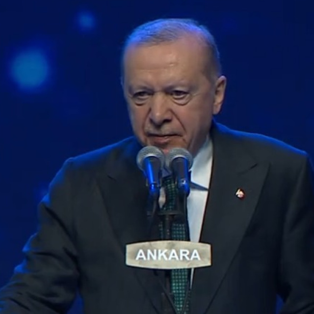 Cumhurbaşkanı Erdoğan'dan açıklamalar