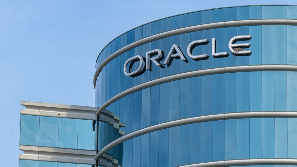 Oracle 21 bin çalışanını işten çıkardı