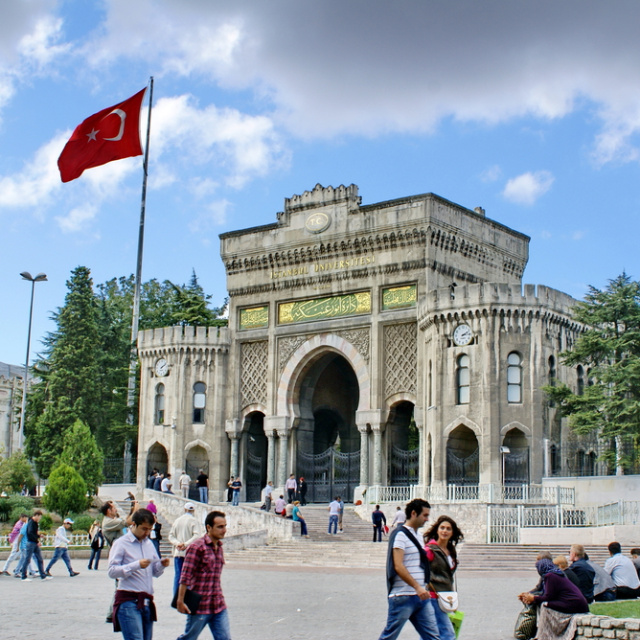Üniversitelerde yeni dönem! Üniversite dışındaki eğitimler artık transkripte girecek