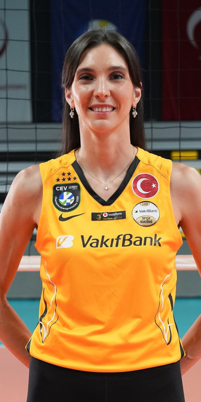Naz Aydemir Akyol yeniden VakıfBank'ta!