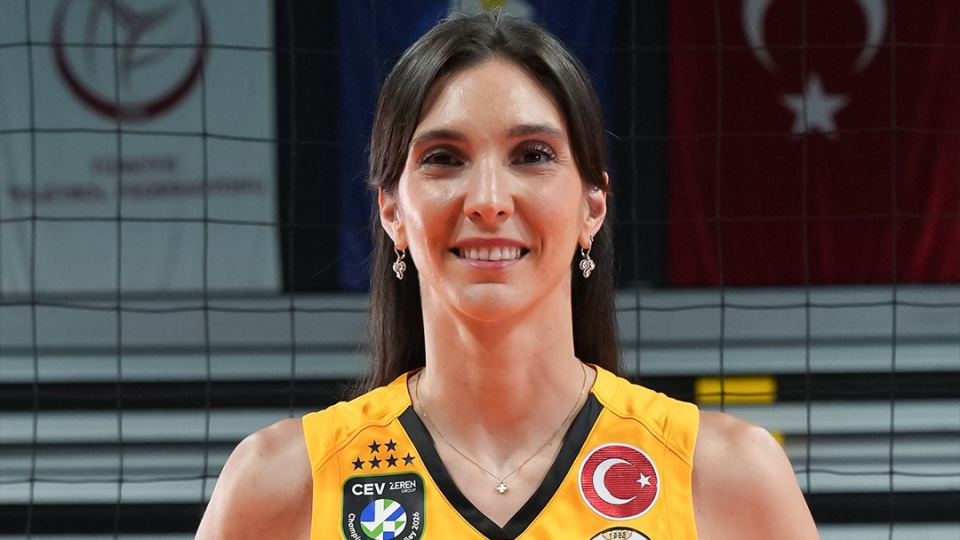 Naz Aydemir Akyol yeniden VakıfBank'ta!
