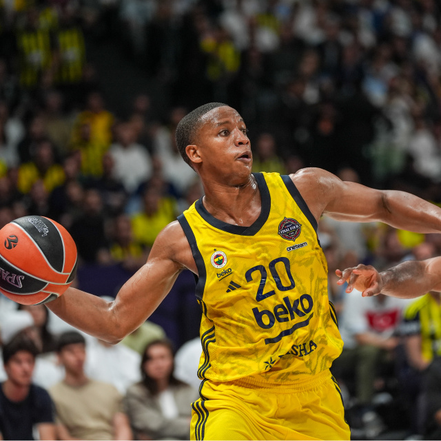 Fenerbahçe Beko'da Hall ile yollar ayrıldı!