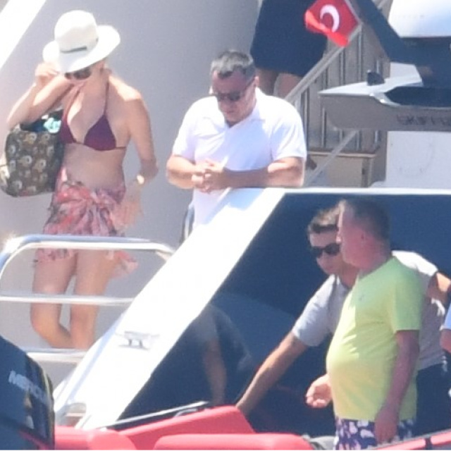 Bebek bekleyen çift Bodrum'da