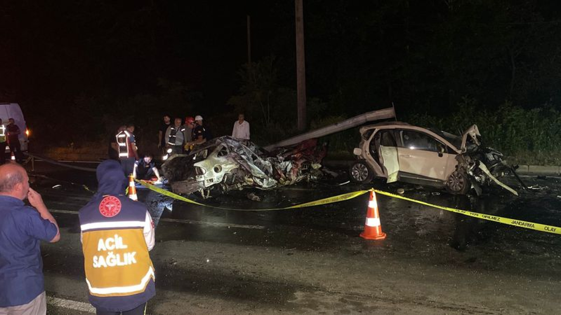 Rize'de trafik kazası: 4 ölü, 3 yaralı