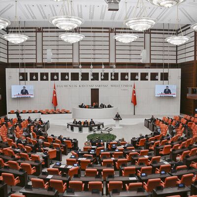 Emniyete ve basına ilişkin düzenlemede 3 madde daha kabul edildi